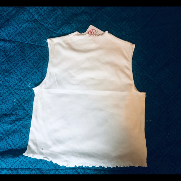 TOP - Ribbed Sleeveless Top - Picture 3 of 5